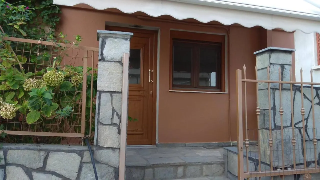Πλατεια-Platia Villa Ayos Nikolaos